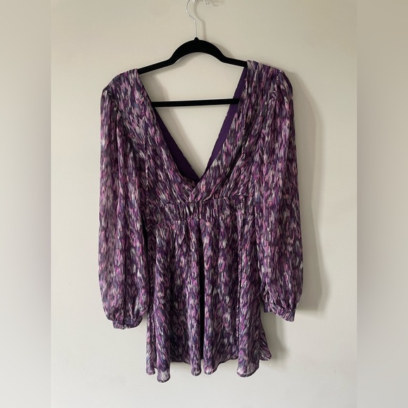 Dynamite Purple Patterned Dress 💜💜 - Picture 3 of 5